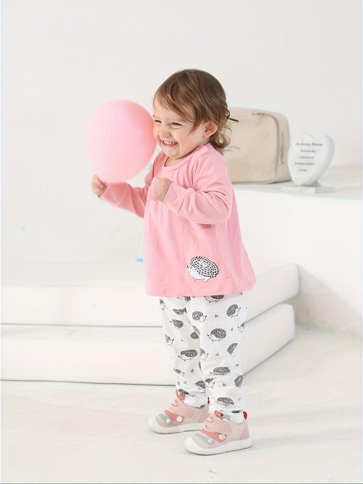 Baby Girls' Two Piece Cartoon Top and Pants Set with Long Sleeves and Coordinated Prints for Daily Wear