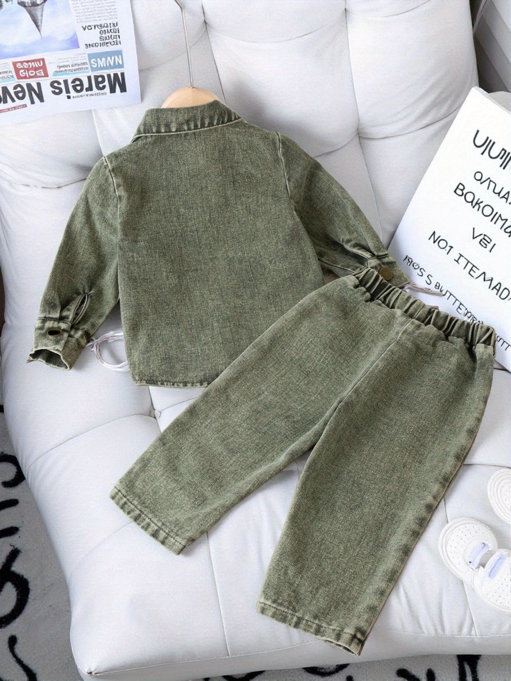 Baby Girls' Denim Jacket and Pants Set with Patch Pockets and an Elastic Waist for Casual Outings