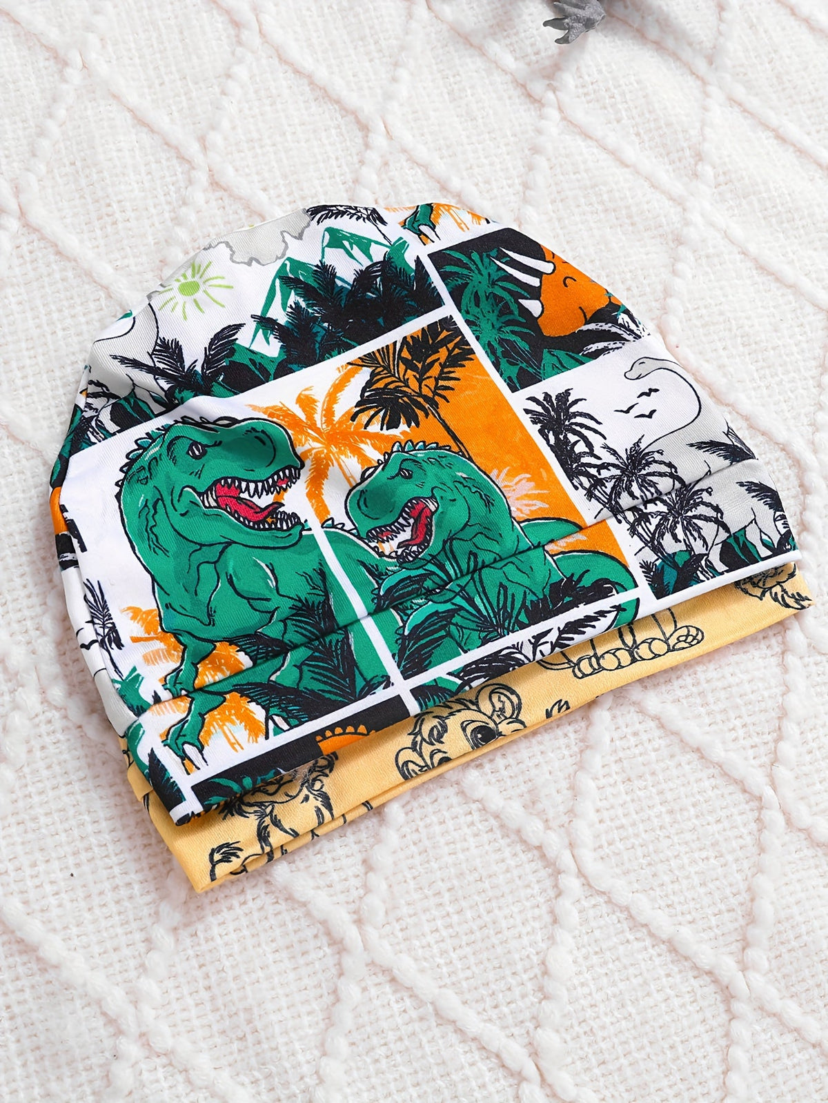 Baby Boys' Lion and Dinosaur Six-Piece Outfit Set of Long Sleeve Bodysuits, Pants and Matching Hats