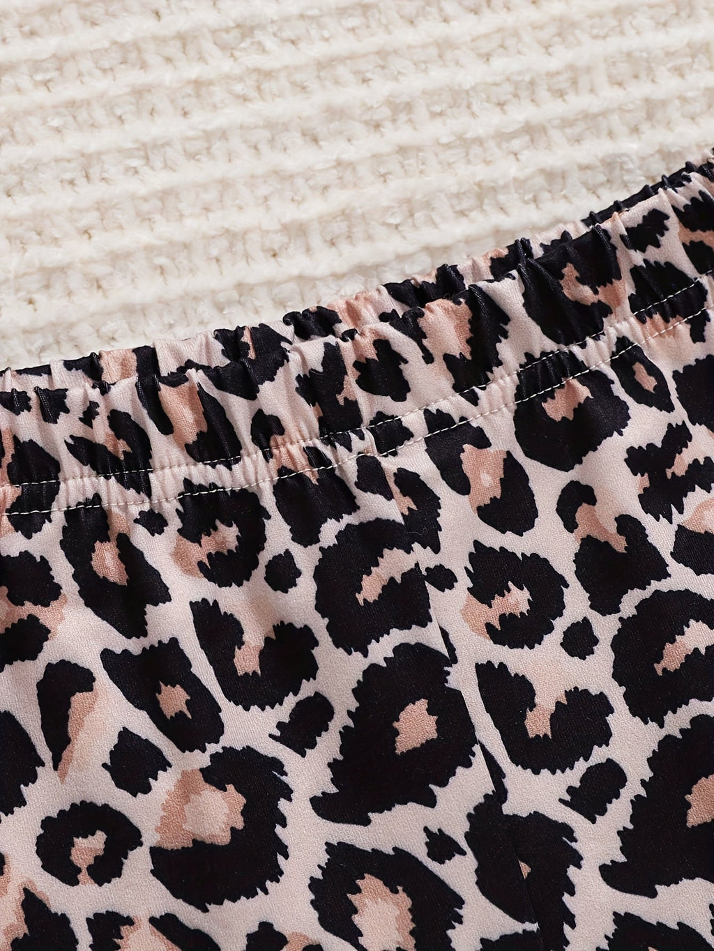 Girls' Hoodie and Pants Set with a Khaki Kidlife Graphic Top and Leopard Print Leggings for Casual Days