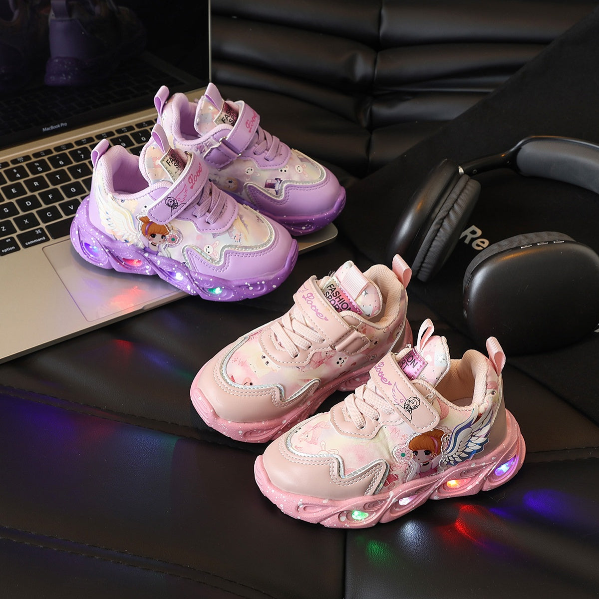 Girls' Light-Up Sneakers with Cartoon Wing Details and Colorful LED Soles in Pink or Purple for Playful Outfits