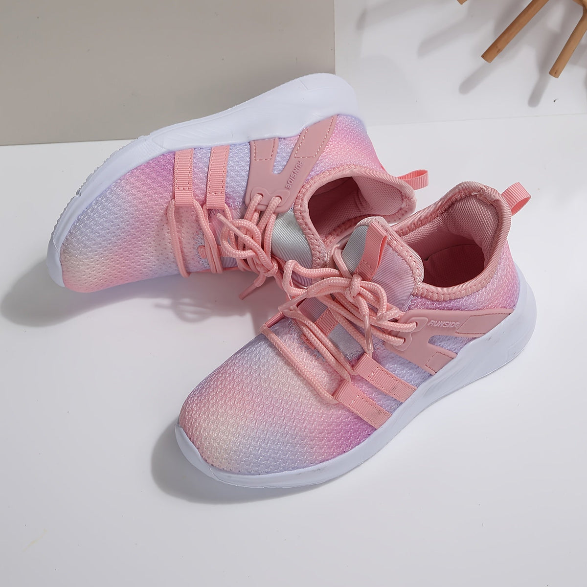 Kids' Athletic Shoes - Breathable Mesh & Cushioned Comfort