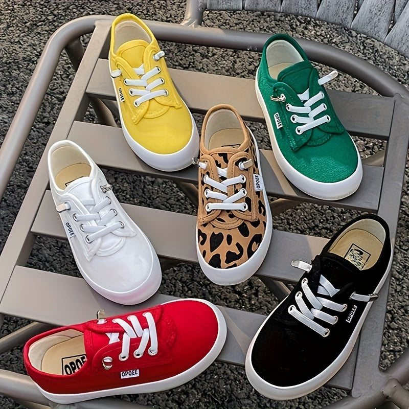 Kids' Low Top Canvas Sneakers with White Laces and Contrast Soles in Black or Red for Casual Outfits